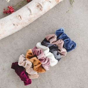 Grey Rib Velvet Scrunchie